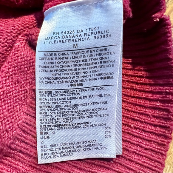 Banana Republic Extra Fine Merino Wool - Picture 4 of 4